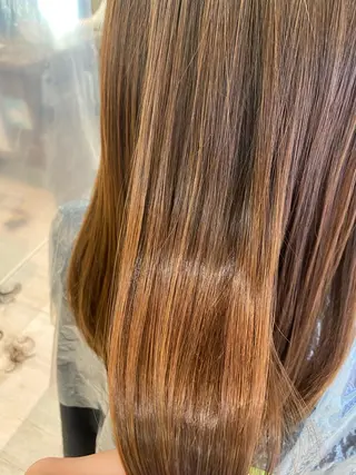 ロング ベージュ/インナー カラー🤍Rieのヘアスタイル