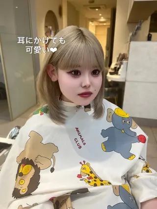 ミディアム 似合わせレイヤー/ 透明感カラーのヘアスタイル