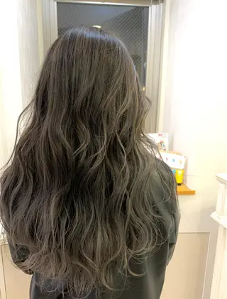 ロング カラー 🌿nudeカラー/ レイヤー/藤原🌿のヘアスタイル