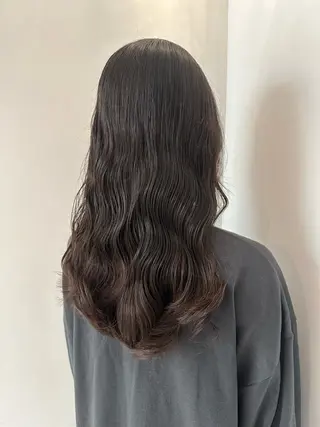 ロング パーマ 安丸 結夏のヘアスタイル