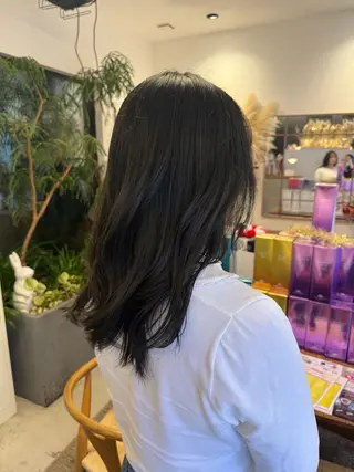 カラー 吉田 琴音のヘアスタイル