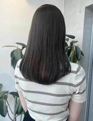 ロング カラー パーマ ヘアアレンジ 透明感/オリーブ/ グレージュ/YUKAのヘアスタイル