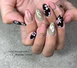 ネイル LAVISH nail salonのネイルデザイン