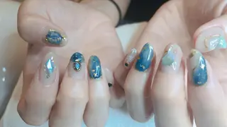 ミディアム ネイル 長さ出し専門 nynaのネイルデザイン