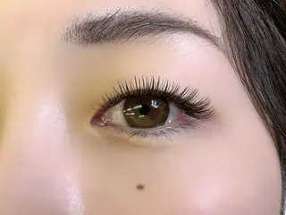 マツエク・マツパ nefer 秋葉原のマツエク・マツパデザイン