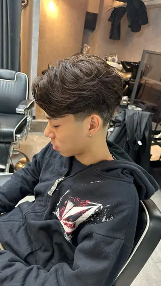 カラー メンズ 浅岡律喜 /メンズ/フェードのヘアスタイル