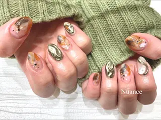 ミディアム m kaori𓃟のネイルデザイン