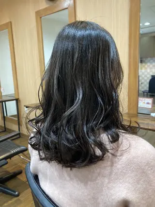カラー ミディアム MOLLA 浅香山所属・MOLLA Junkoのヘアスタイル