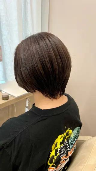 ショート 山下 稚葉 艶髪/透明感カラーのヘアスタイル