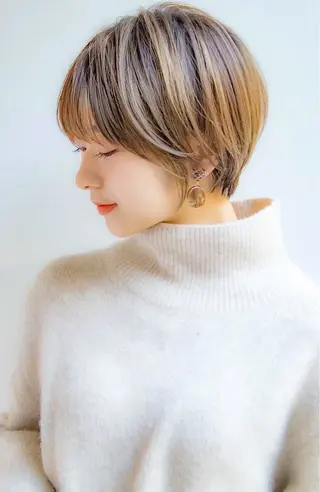 ミディアム Hello by Sea所属・レイヤー/艶髪/ボブ /くびれ/伊藤　勇司のヘアスタイル