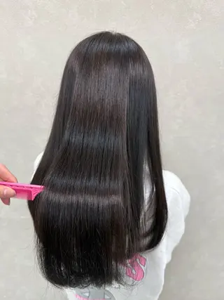 ロング カラー 石井 ゆり彩のヘアスタイル
