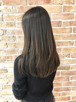 セミロング THE AWESUM所属・メンズスタイル強化中 TONNY（トニー）のヘアスタイル