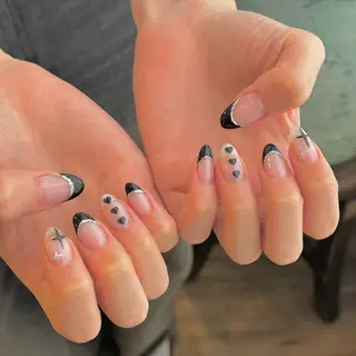 ネイル nails Mintia ～esaka～所属・松本 麻子のネイルデザイン