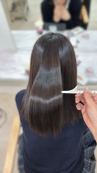 ミディアム Angelica manaのヘアスタイル