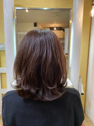 ミディアム カラー ヘアアレンジ 岩谷 美香のヘアスタイル