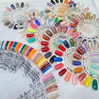 ネイル 重永 夏南のネイルデザイン