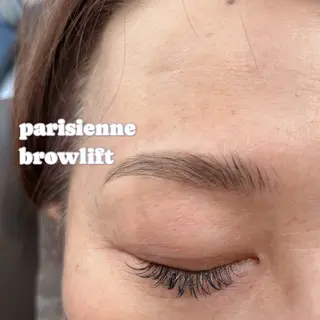 アイブロウ PutiLuca D.C.　脱毛&eyelash所属・PutiLuca 秦の眉毛・アイブロウイメージ