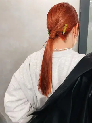 ロング カラー ヘアアレンジ 赤みオフの透明感職人 /ケア重視の美髪施術のヘアスタイル