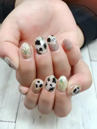 ネイル ネイルサロンTiara所属・戸倉 千秋のネイルデザイン