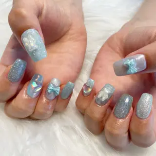 ネイル ゴテゴテ💙ワンホン リオナのネイルデザイン