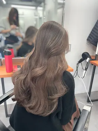 ロング カラー ミルクティーベージュ ❤︎レイヤー　MIAのヘアスタイル