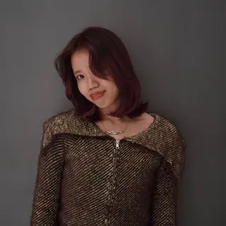 ミディアム カラー 飯田 優花/カットモデルのヘアスタイル