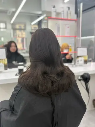 カラー 透明感ベージュ🤎 ナチュラルレイヤーのヘアスタイル