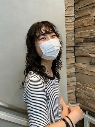 セミロング パーマ ウルフカット 811 大阪梅田 ウルフのヘアスタイル