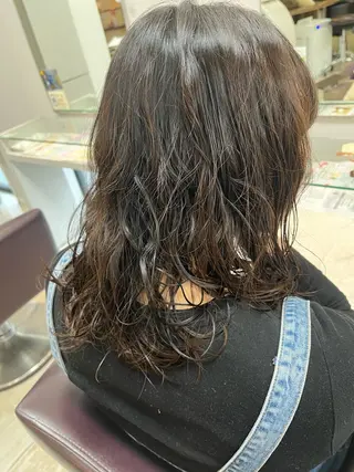 セミロング パーマ 奥野 理香子のヘアスタイル