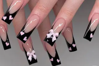 ネイル 小島 阿佑美のネイルデザイン