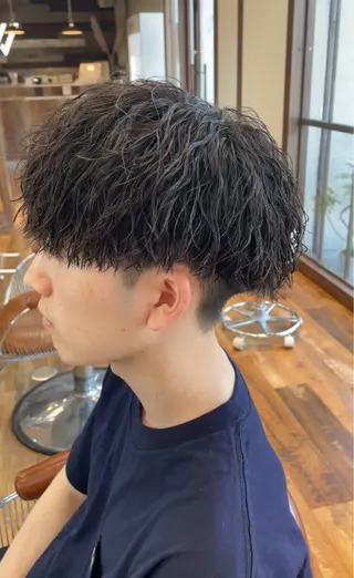 パーマ メンズ 林 侑弥のヘアスタイル