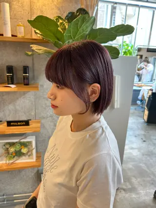 ショート カラー KOTOMI .のヘアスタイル