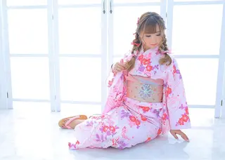 ヘアアレンジ れん/ハイトーン /エクステ/韓国風のヘアスタイル