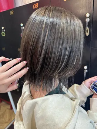 ミディアム カラー 🧸 EARTH 佃 萌海 ☁️のヘアスタイル