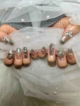 ネイル 🌈 Laule'aのネイルデザイン