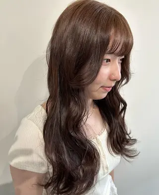 ロング カラー ベージュ/ダブルカラ ー/新潟駅/青柳萌果のヘアスタイル