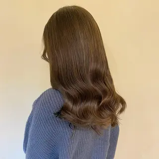 セミロング カラー コマツリサ ROCCO eastのヘアスタイル