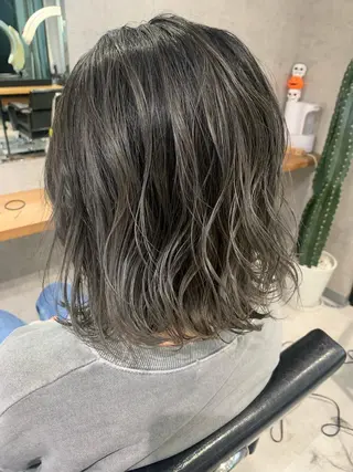 ショート カラー 松井那津子 /ハイライトブリーチのヘアスタイル