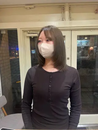 カラー ミジュ/ ハイトーンのヘアスタイル