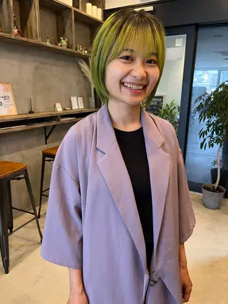 ミディアム カラー 鈴木 美紅のヘアスタイル