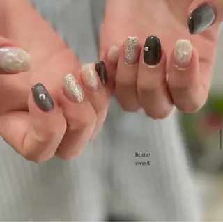 ミディアム ショートネイル. Home sweetのネイルデザイン