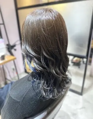 カラー 梶 瑞希のヘアスタイル