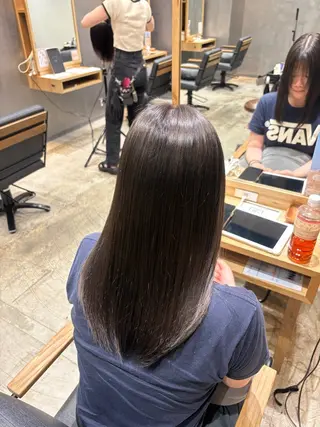 ロング カラー Inity心斎橋/ クルミのヘアスタイル