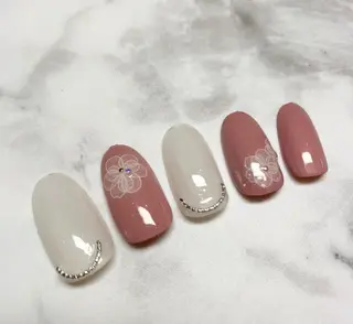 ネイル 駒月 明日香の眉毛・アイブロウイメージ