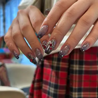 ネイル キラキラオメメ みずなのネイルデザイン