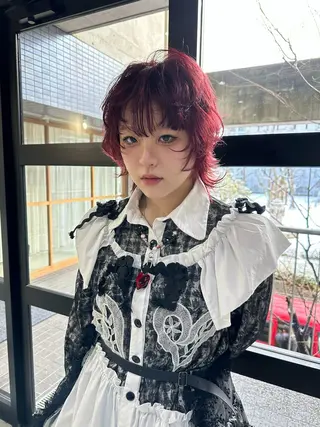 カラー LA KING KYOTO所属・ブリーチカラー yuraraのヘアスタイル