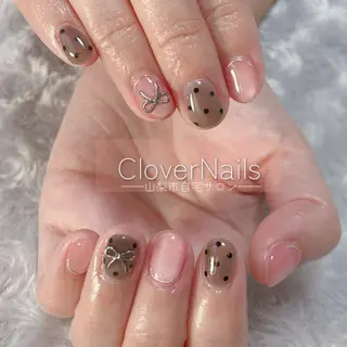ネイル 自宅ネイルサロン クロバーネイルのネイルデザイン