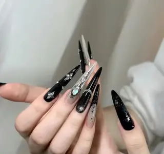 カラー U.mi Nail Salonのネイルデザイン