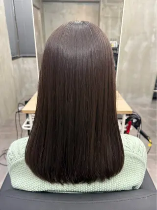 カラー M CHIHIROのヘアスタイル