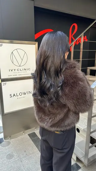 ロング 透明感カラー❄️要 半個室×マンツーマンのヘアスタイル